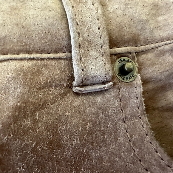 Get your Yellowstone on with the real Isaac mizrahi suede pants! - Picture 5 of 5